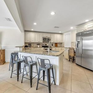 Five-Bedroom Holiday Home